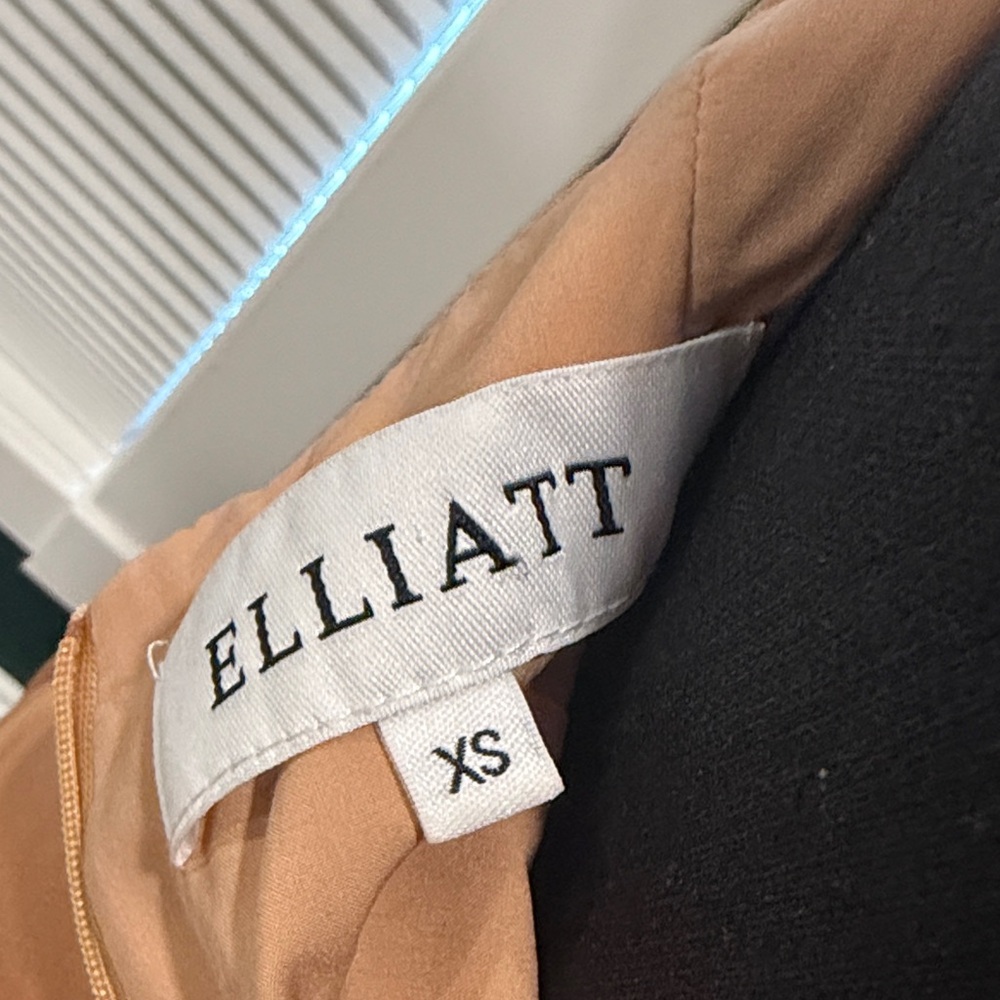 Elliatt Champagne-Peach Satin Halter Mini Dress - Picture 5 of 5